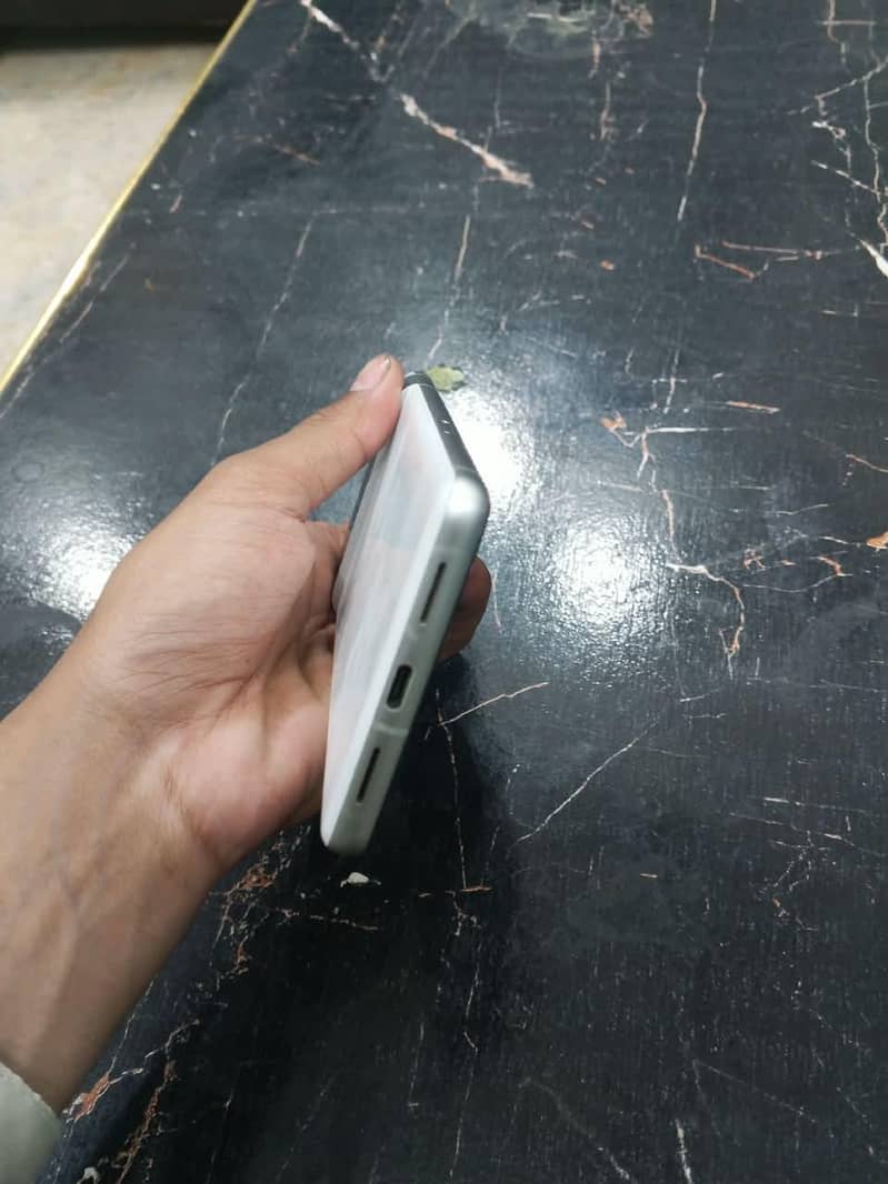 Google Pixel 7 6