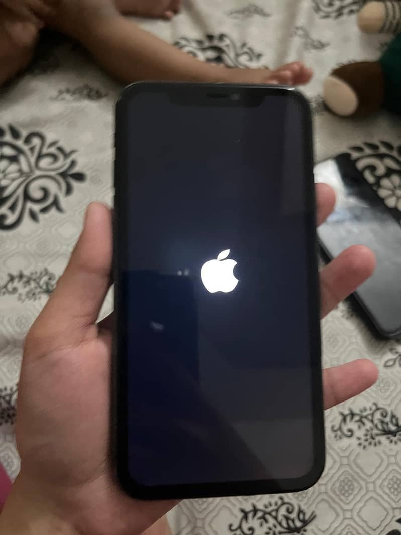 Apple iPhone 11 2