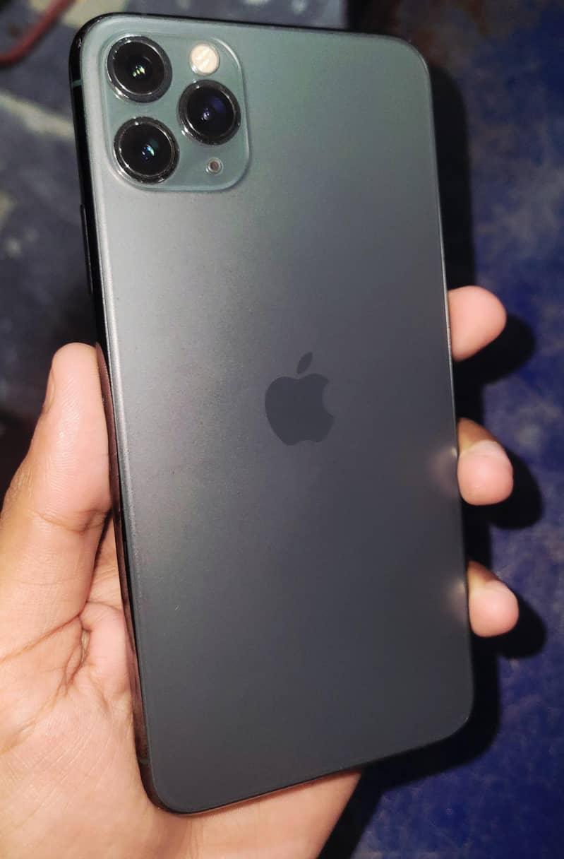 Apple iPhone 11 Pro Max 3