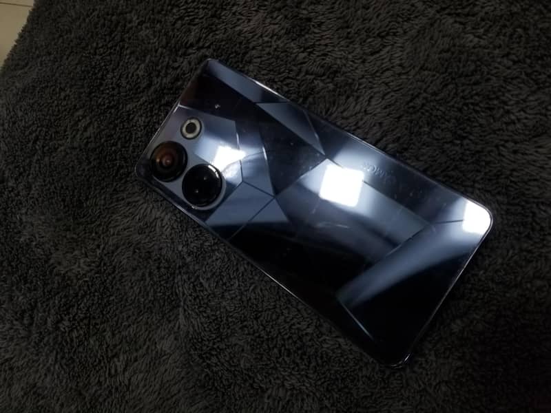 Tecno CAMON 20 7