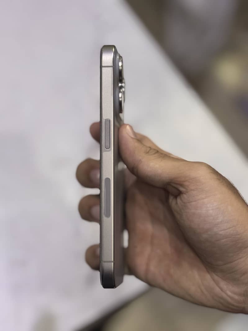 iPhone 15 Pro 1