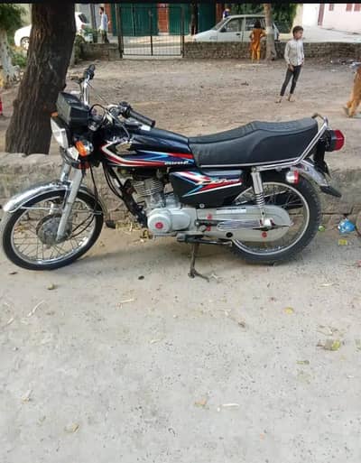 Honda 125 total genmen and full original condition