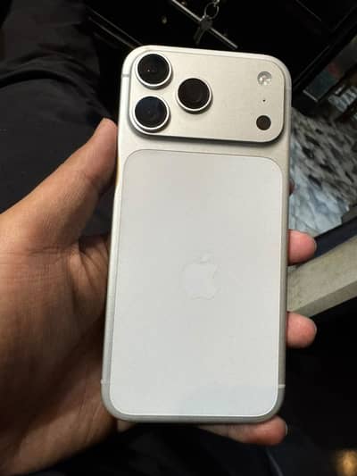 Apple iPhone 17 Pro Max