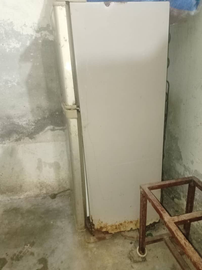 small frige 1