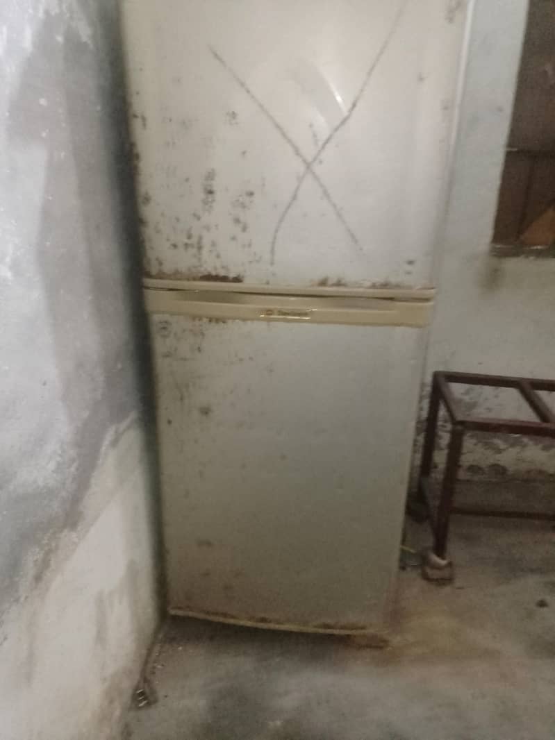 small frige 2