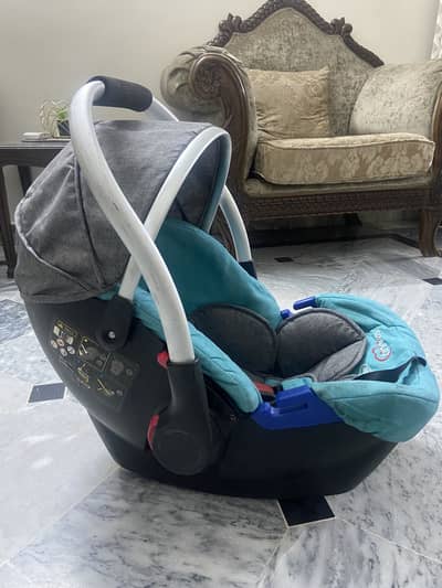Carry Cot In 10/10 Condition For Sale