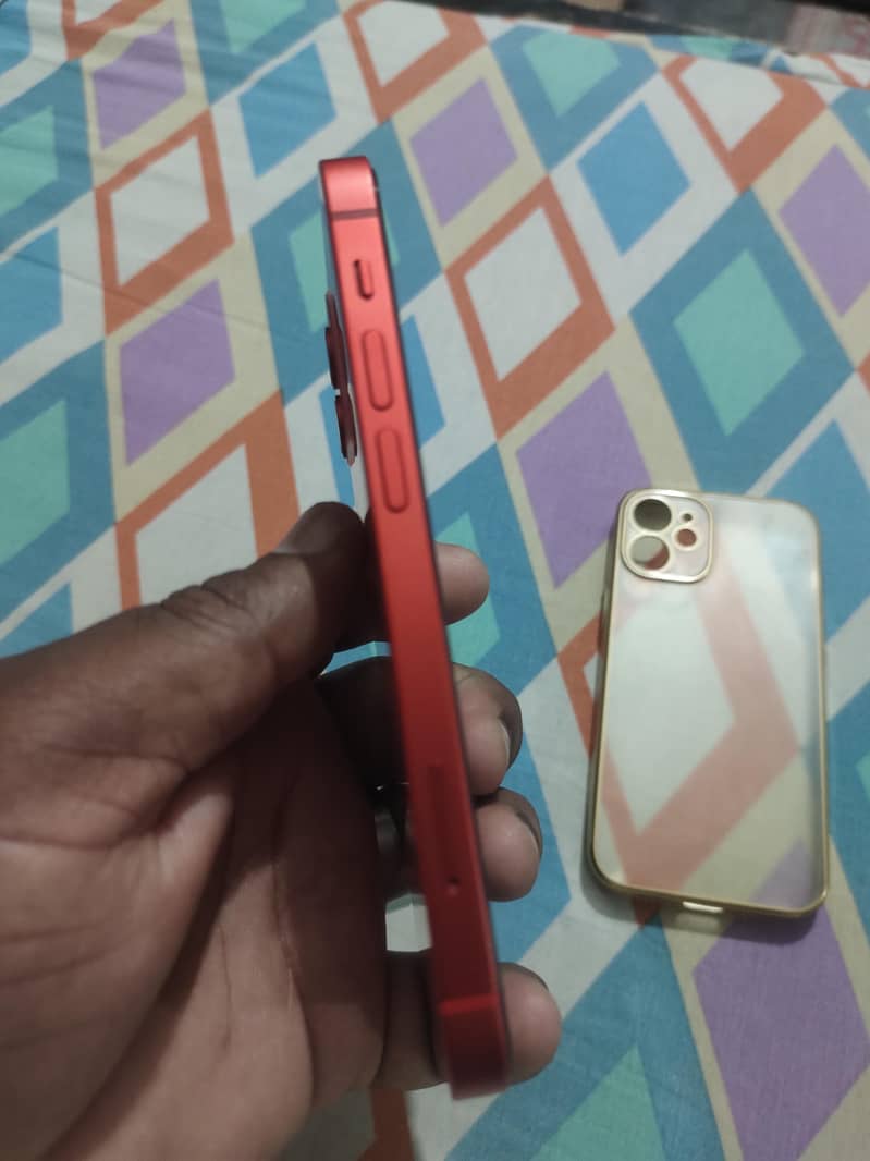 Apple iPhone 12 mini 4