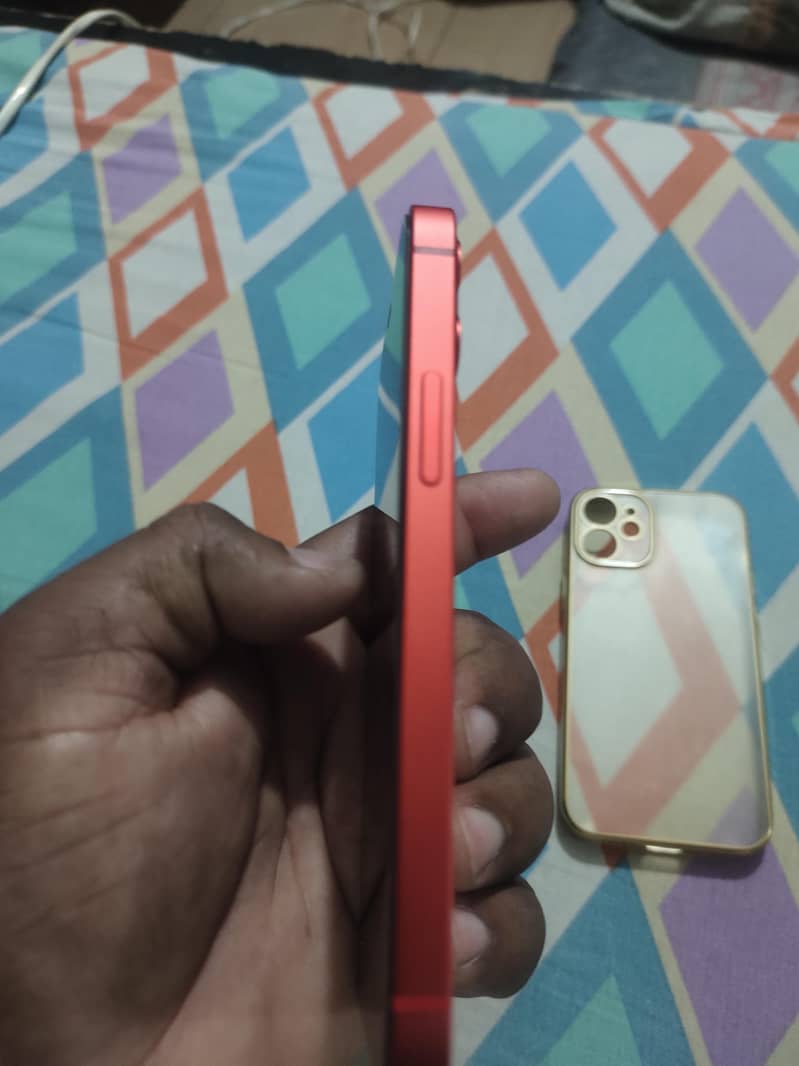 Apple iPhone 12 mini 6