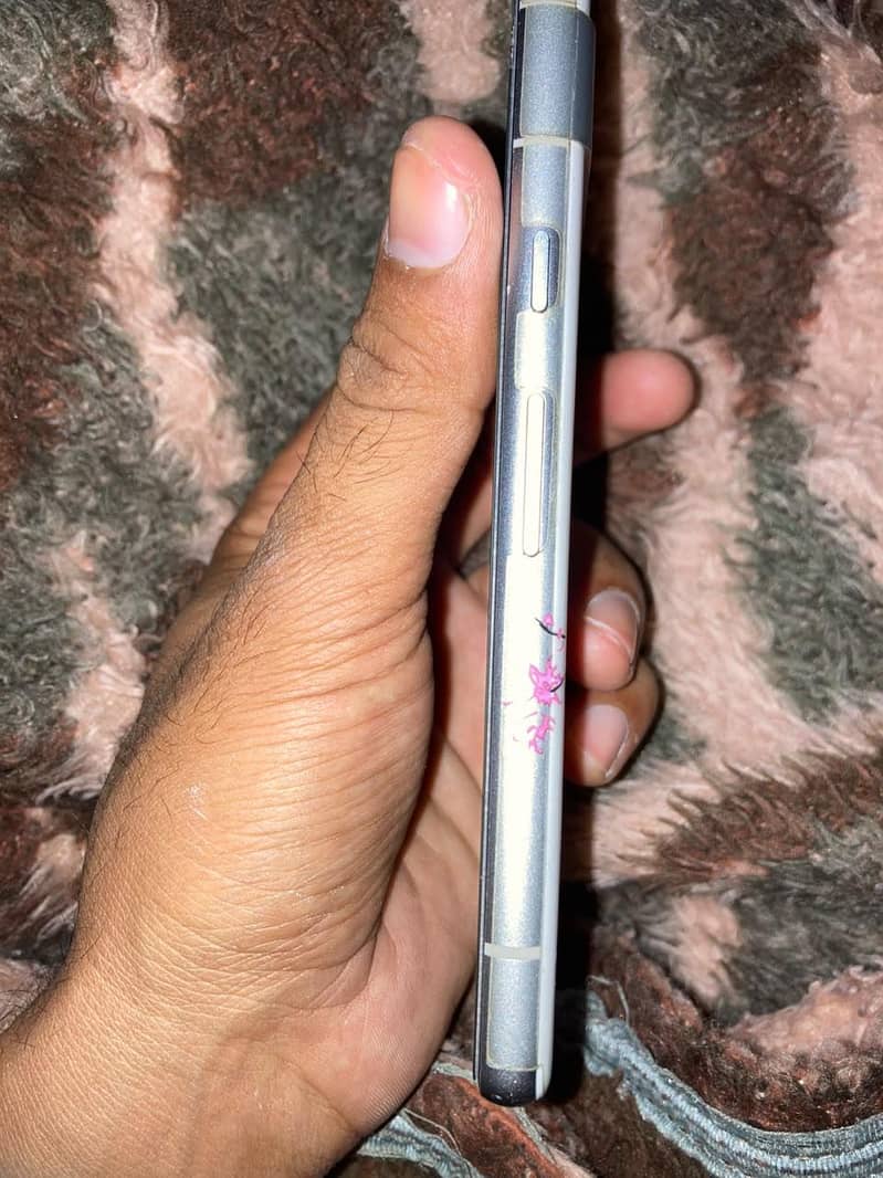 Google Pixel 7a 3