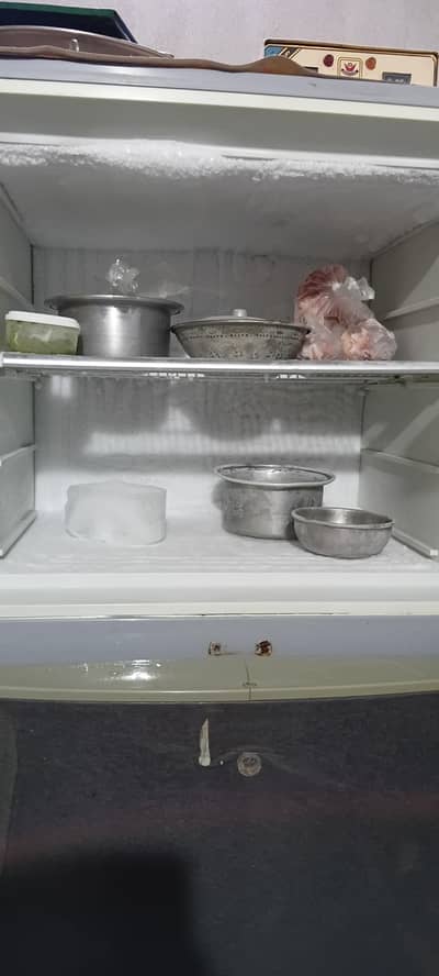 Refrigerator Dawlance company