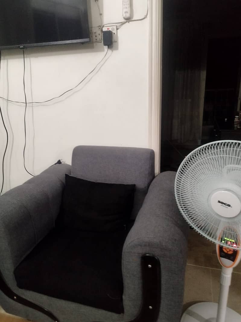 Sofa set 0