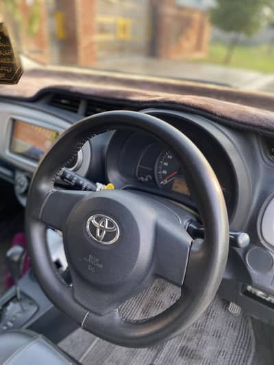 Toyota Vitz 2014