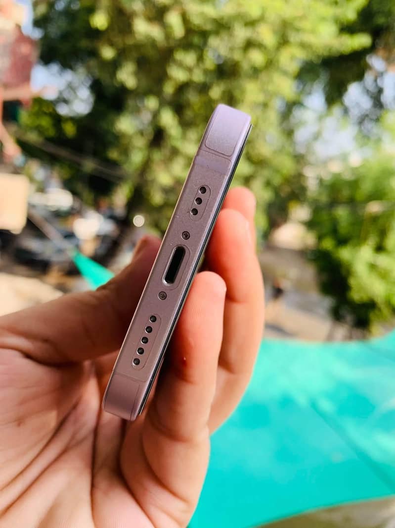 Apple iPhone 14 1