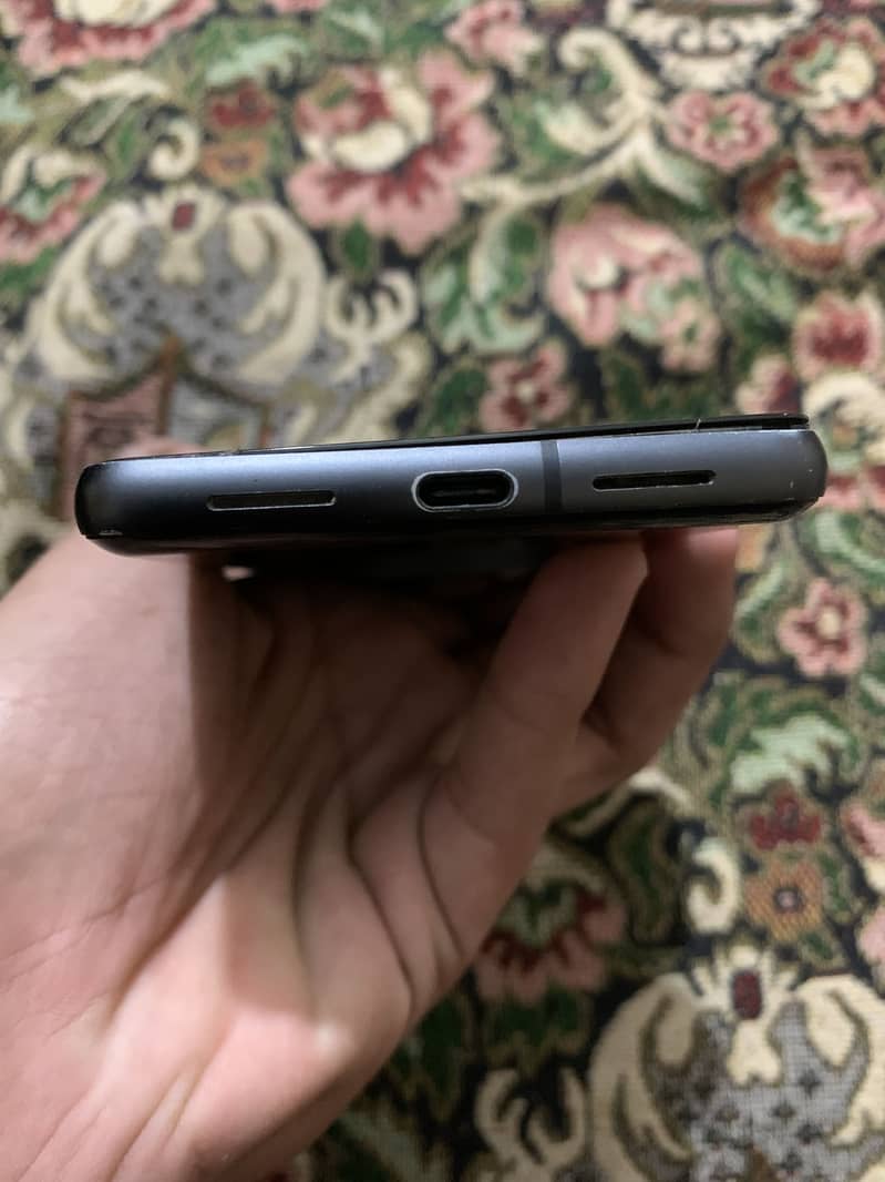 Google Pixel 7 4