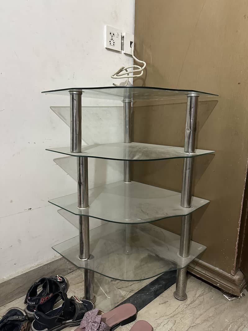 Corner Table 0