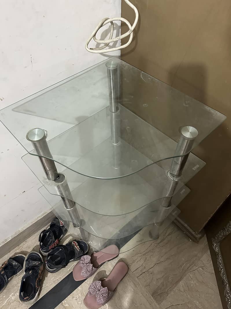 Corner Table 1