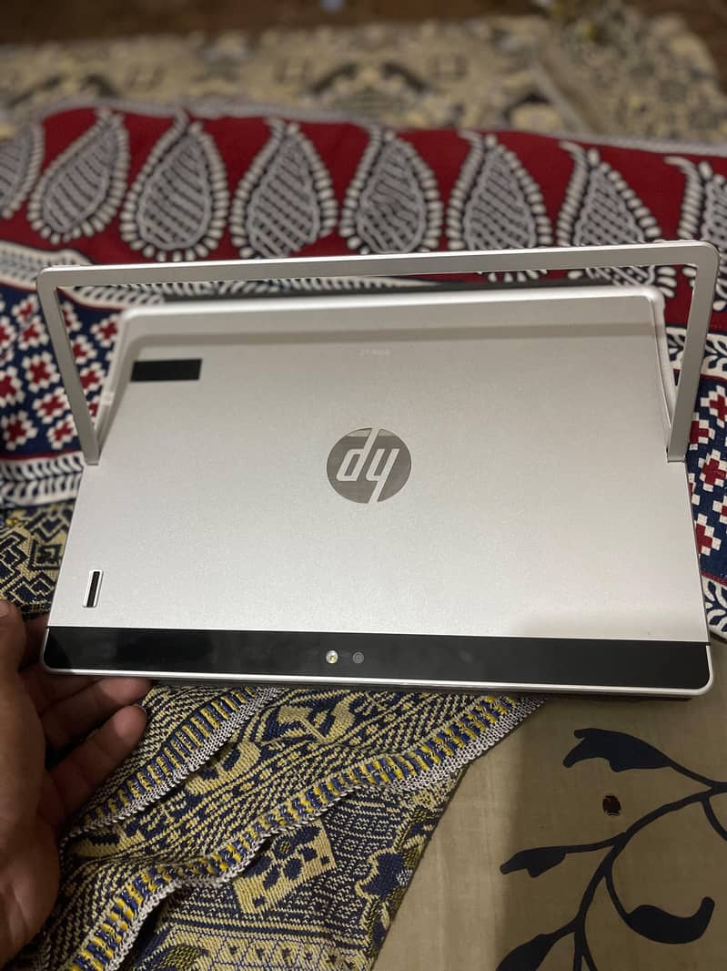HP Elite X2 8