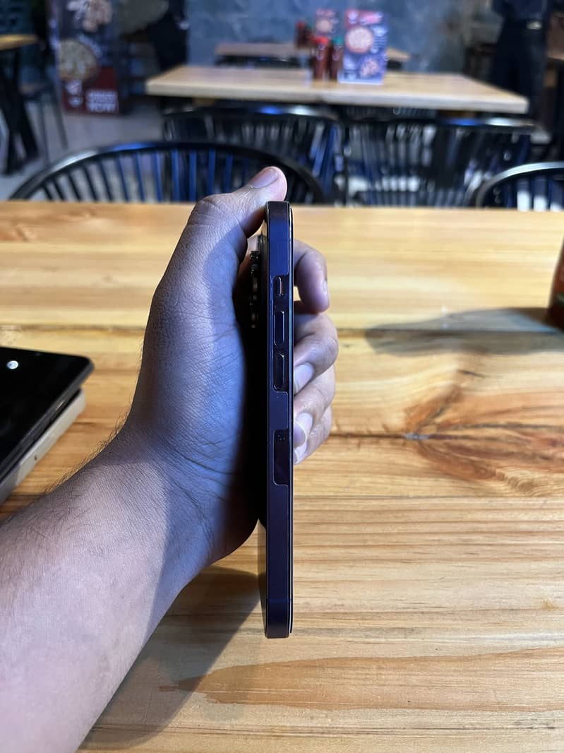 Apple iPhone 14 Pro 3