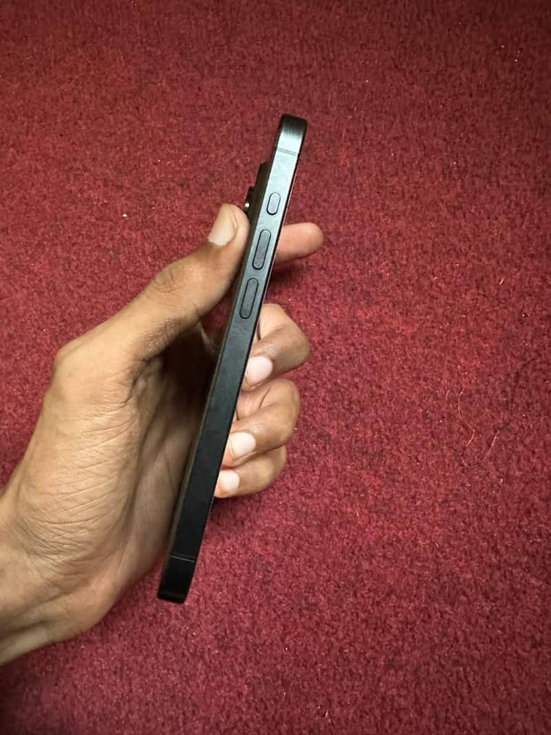 Apple iPhone 15 Pro 1