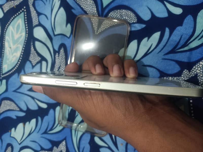 Realme C71 3