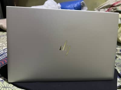 HP elite book 840 G8