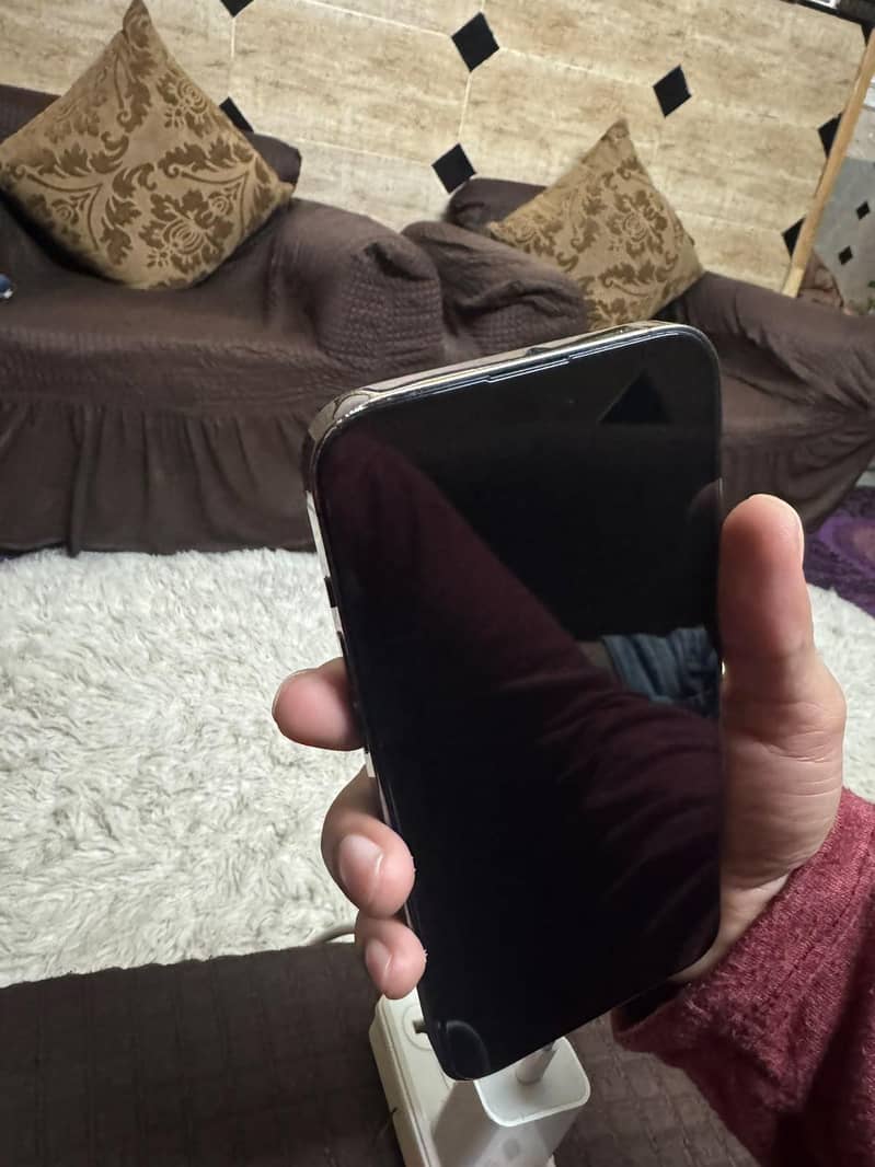 Apple iPhone 14 Pro Max 5