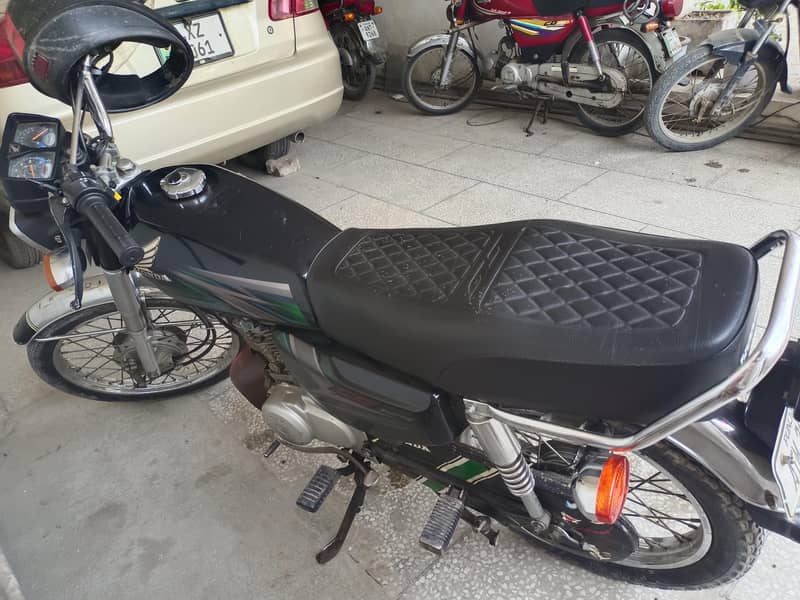 CG125 0