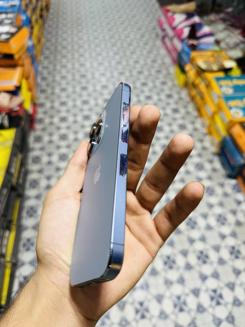 Apple iPhone 13 Pro 6