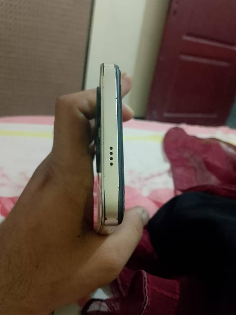Tecno Spark 20C 3
