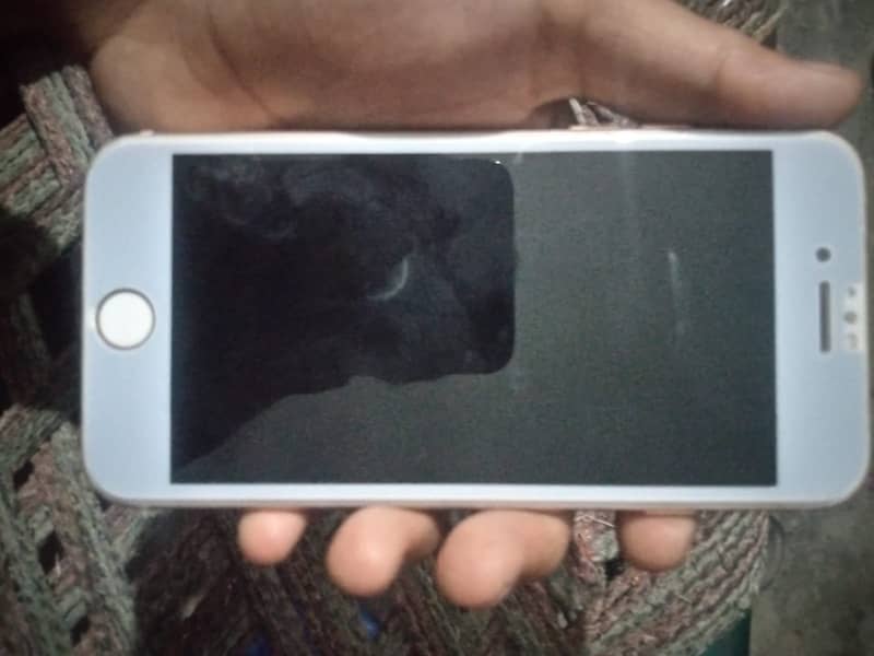 Apple iPhone 8 1