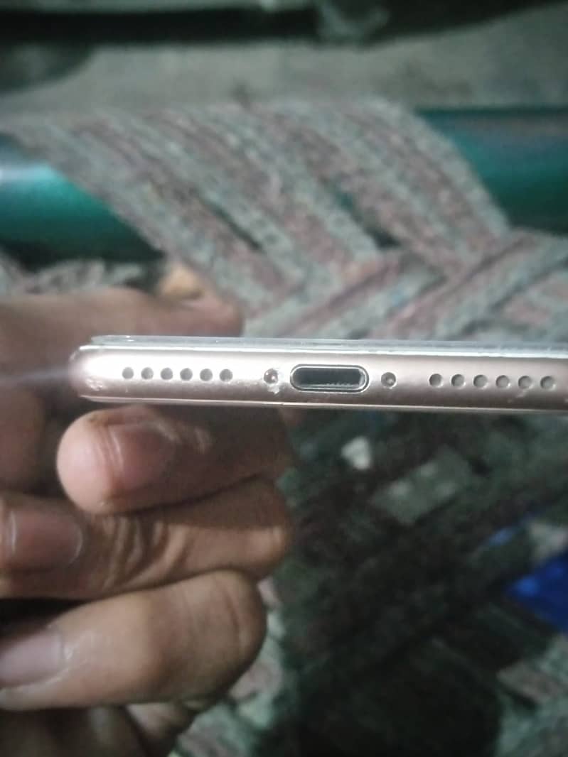 Apple iPhone 8 2