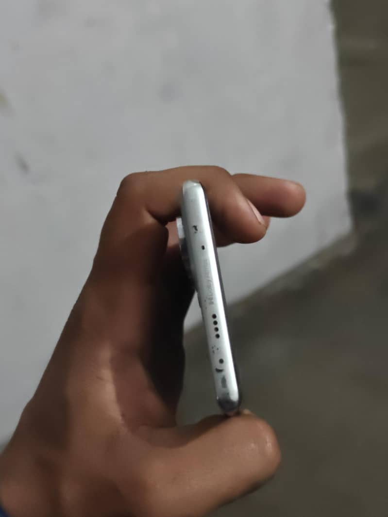 Tecno CAMON 40 Pro 4