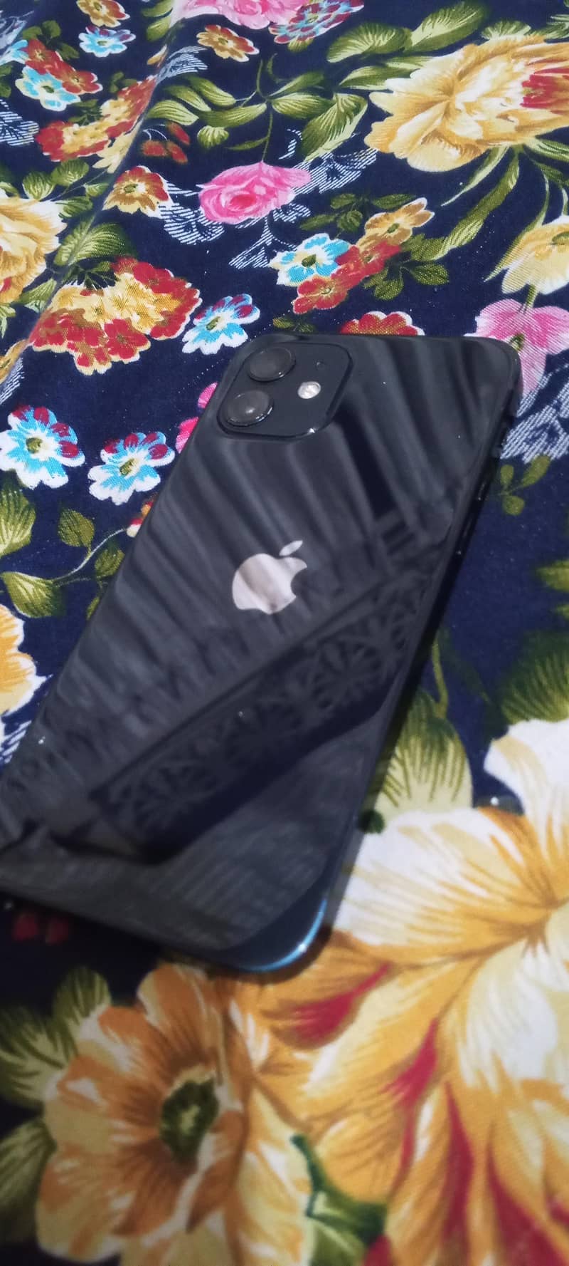 Apple iPhone 12 3