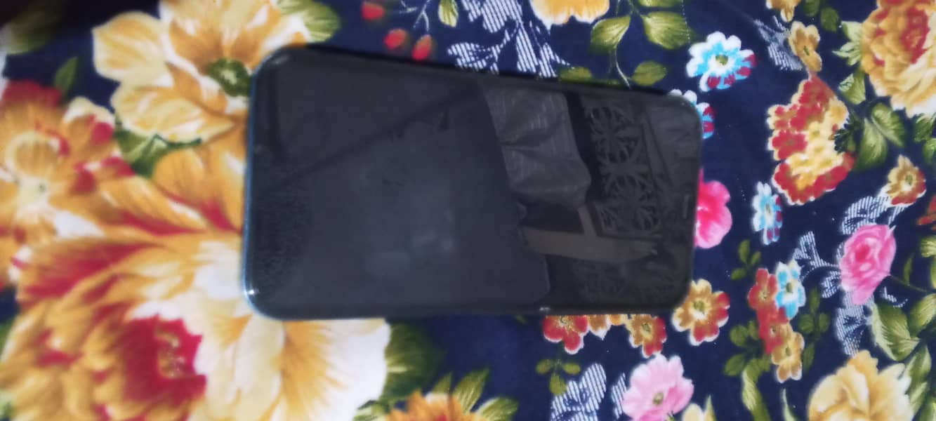 Apple iPhone 12 4