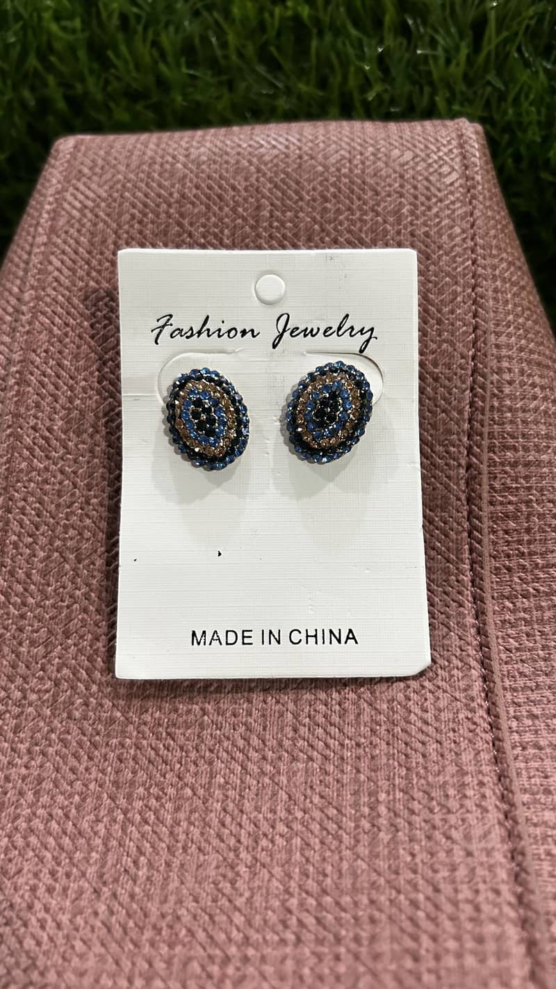 Earrings 4