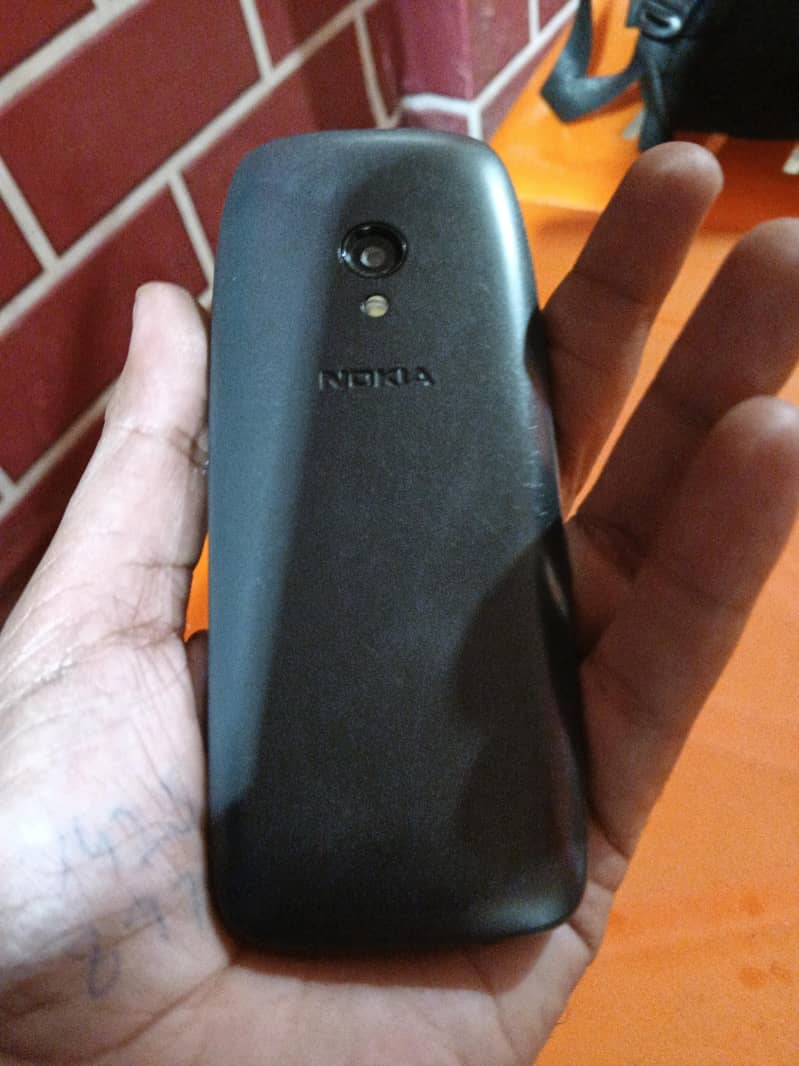 Nokia 6310 1
