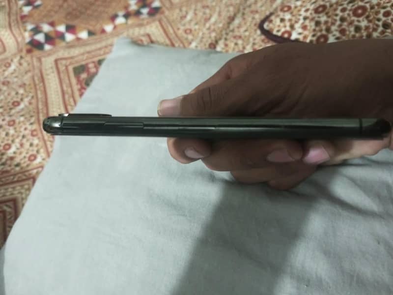 Apple iPhone X 2