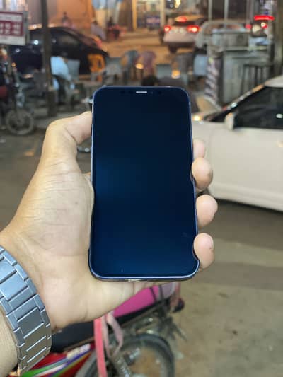 Apple iPhone 12