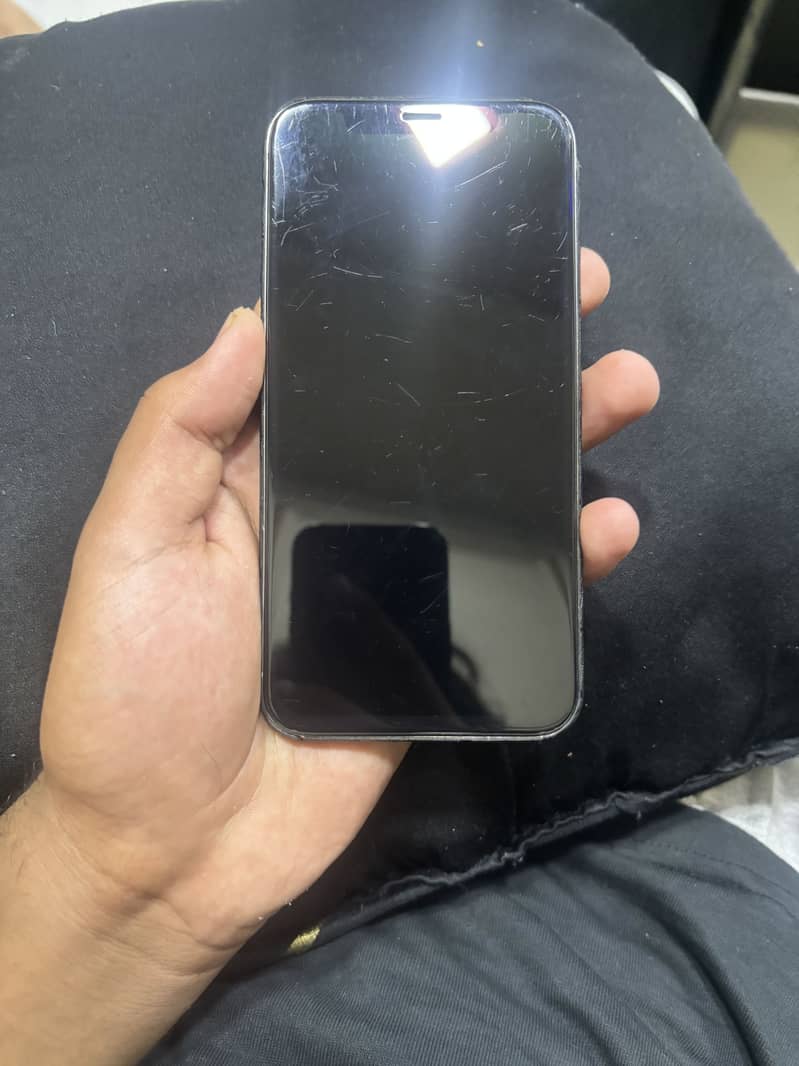 Apple iPhone X 3
