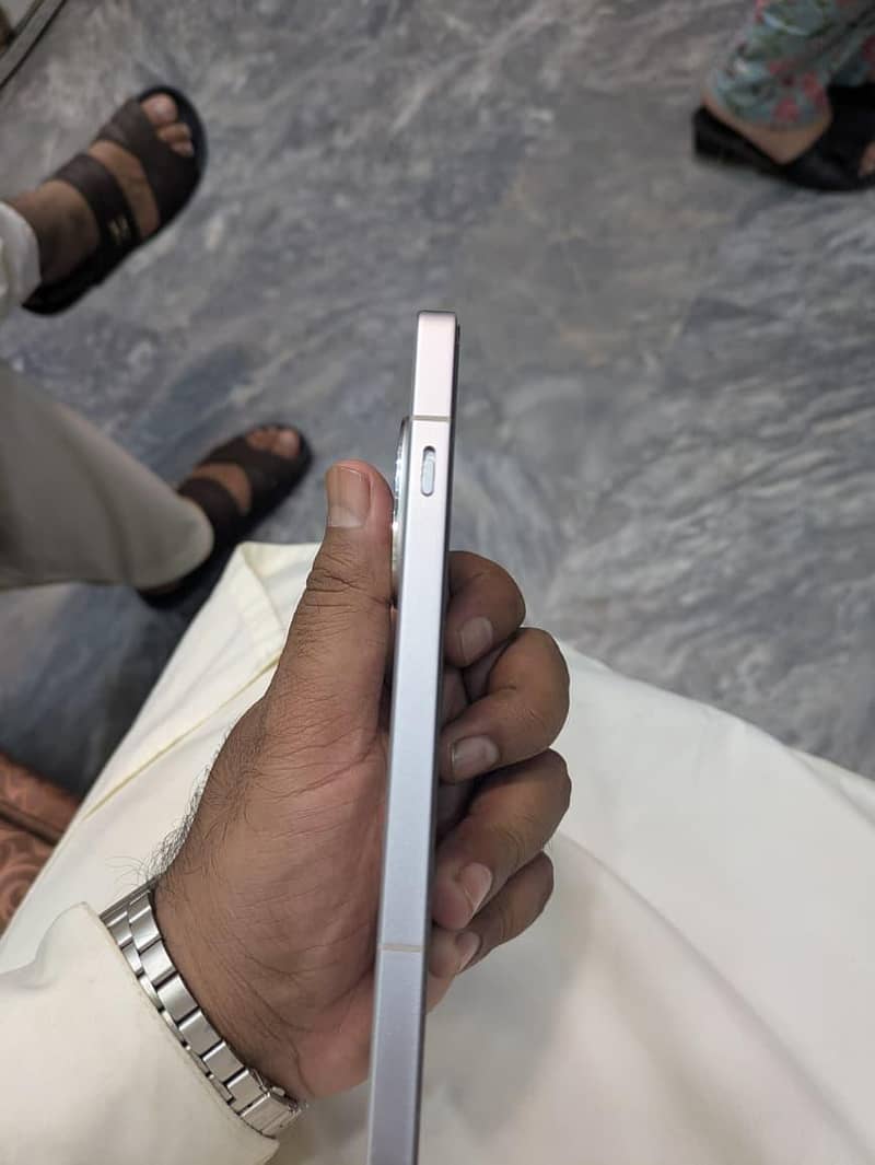 One Plus 13R 4