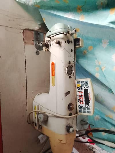 Singer machine for sale