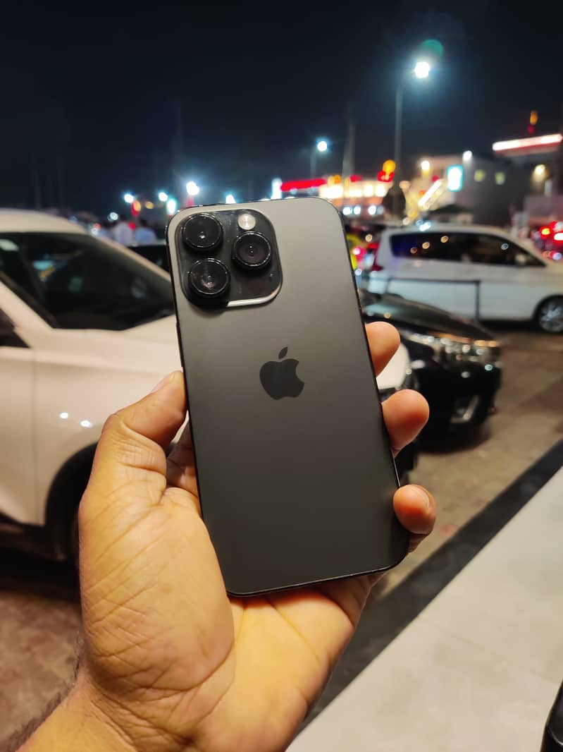 Apple iPhone 14 Pro 3