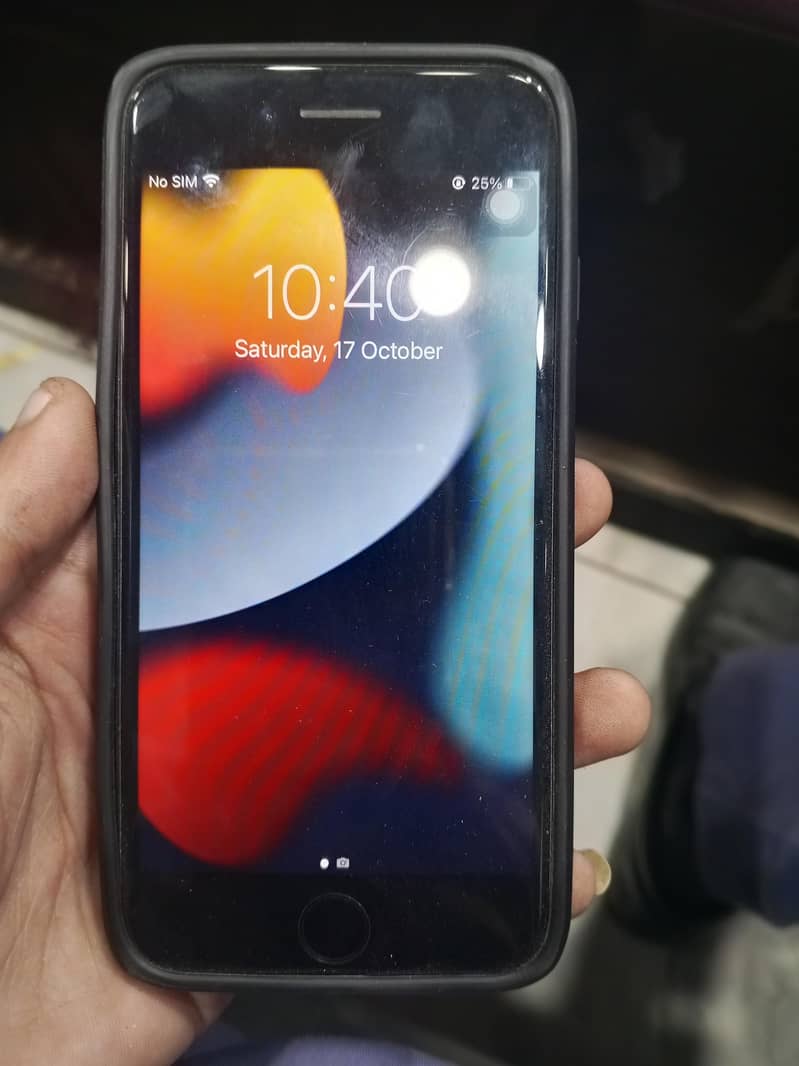 Apple iPhone 7 2
