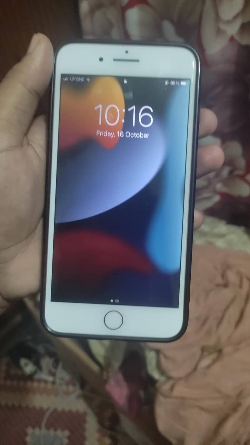 Apple iPhone 7 Plus 3