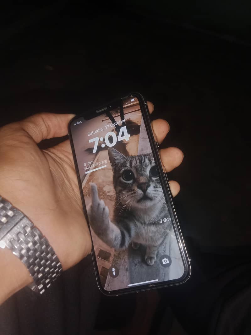 Apple iPhone XS 4