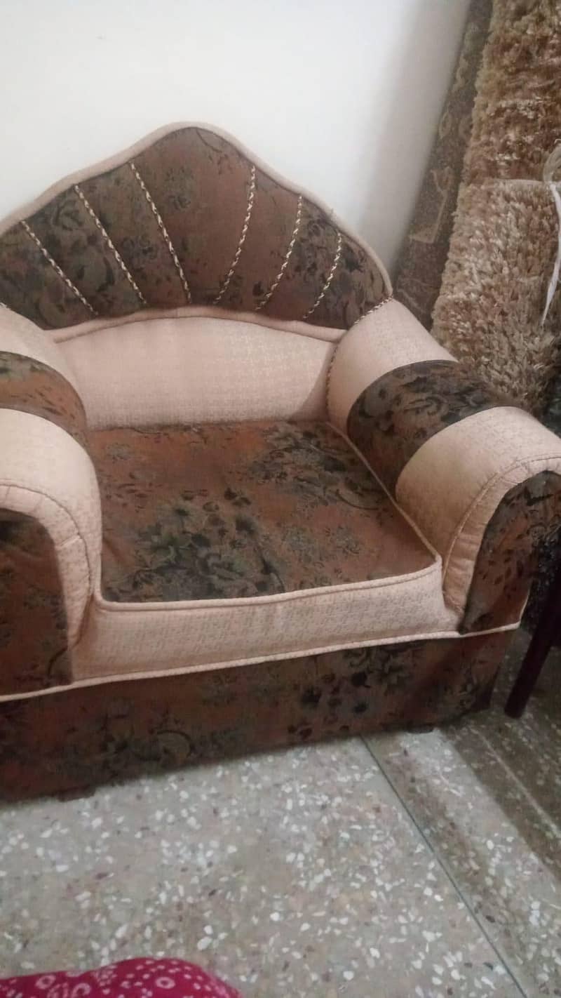 5 seater sofa 0