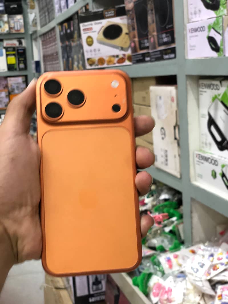 Apple iPhone 17 Pro Max dummy 6