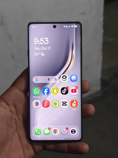 Tecno CAMON 40 Pro