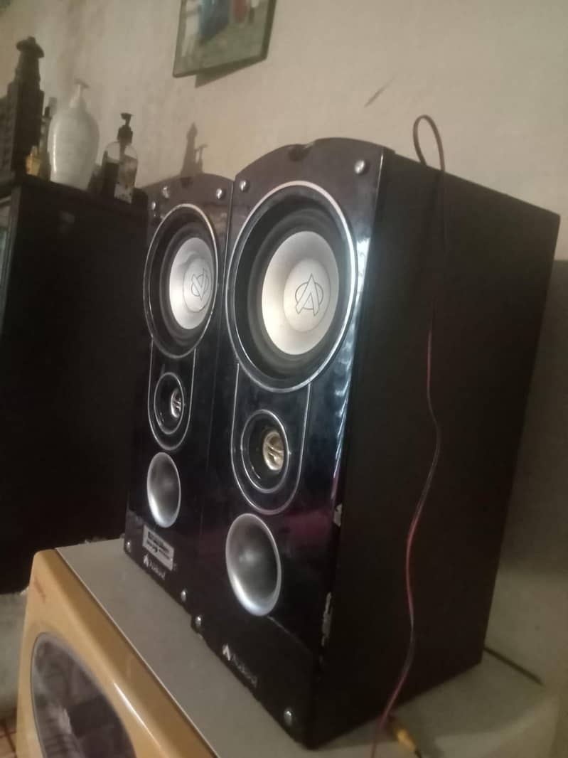 Audionic classic 5 plus 1