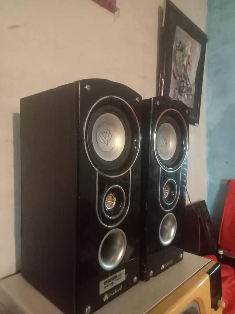 Audionic classic 5 plus 2